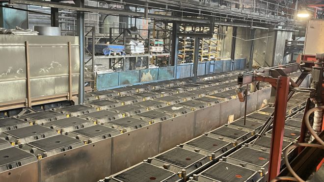 Form- und Seriengießanlage PUMA Gießmaschine