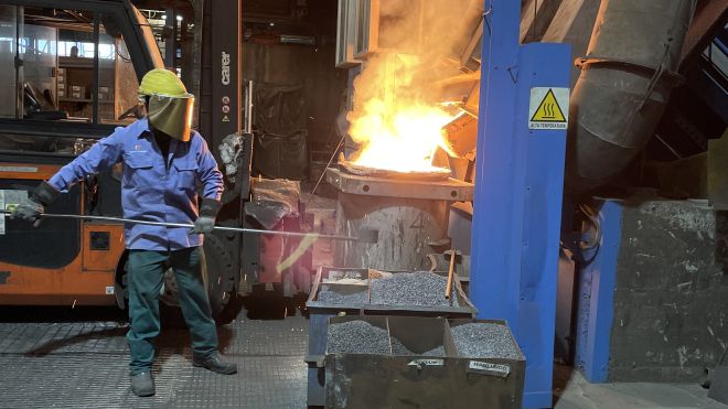 Form- und Seriengießanlage PUMA Gießmaschine